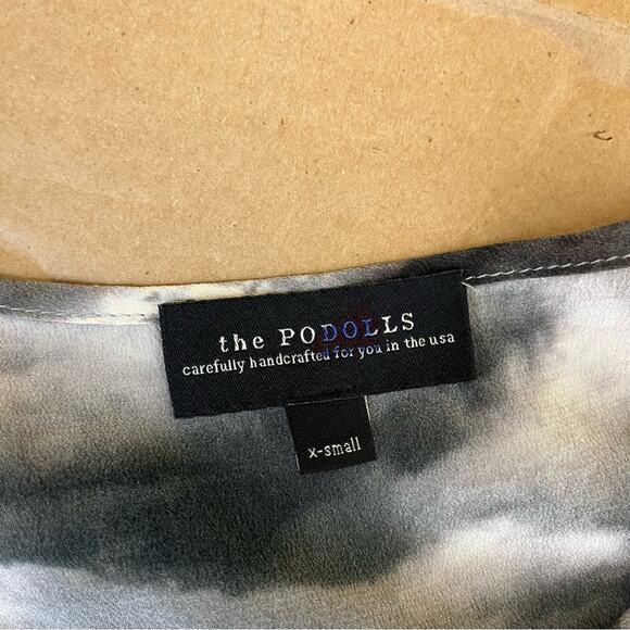 The Podolls Black White Washed Silk Top - Picture 6 of 7